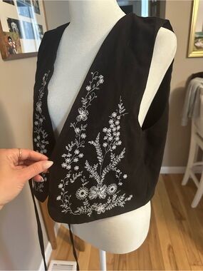 Black Embroidered Vest - White Floral Detail-